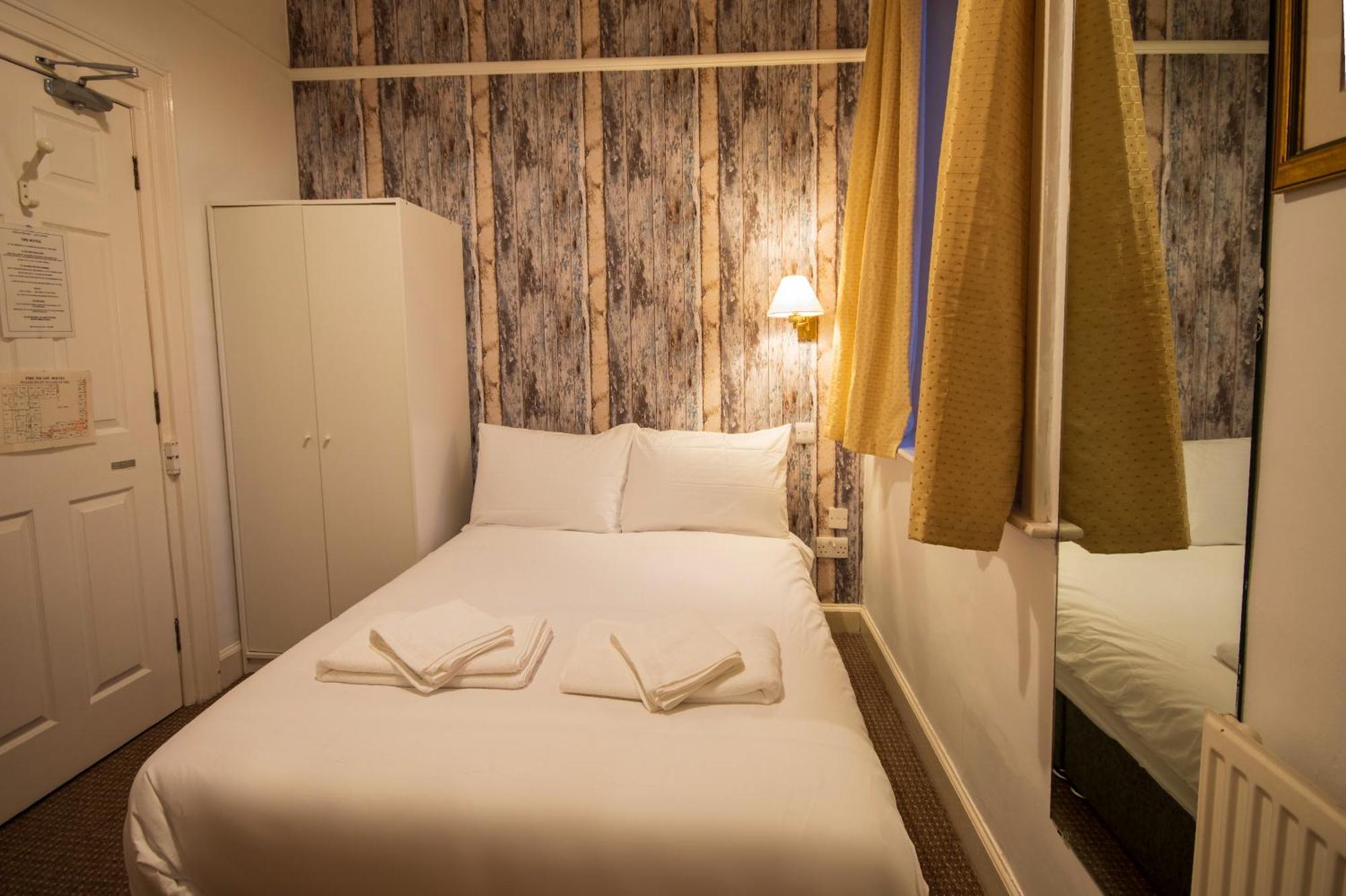 Douglas Arms Hotel by Paymán Club Castle Douglas Pokoj fotografie