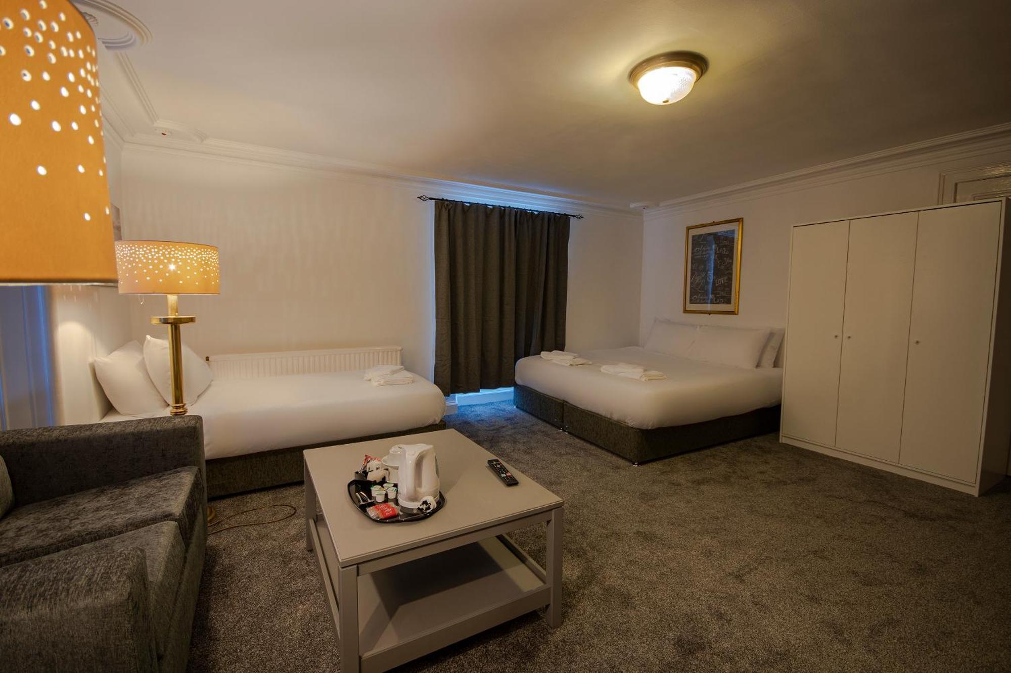 Douglas Arms Hotel by Paymán Club Castle Douglas Pokoj fotografie