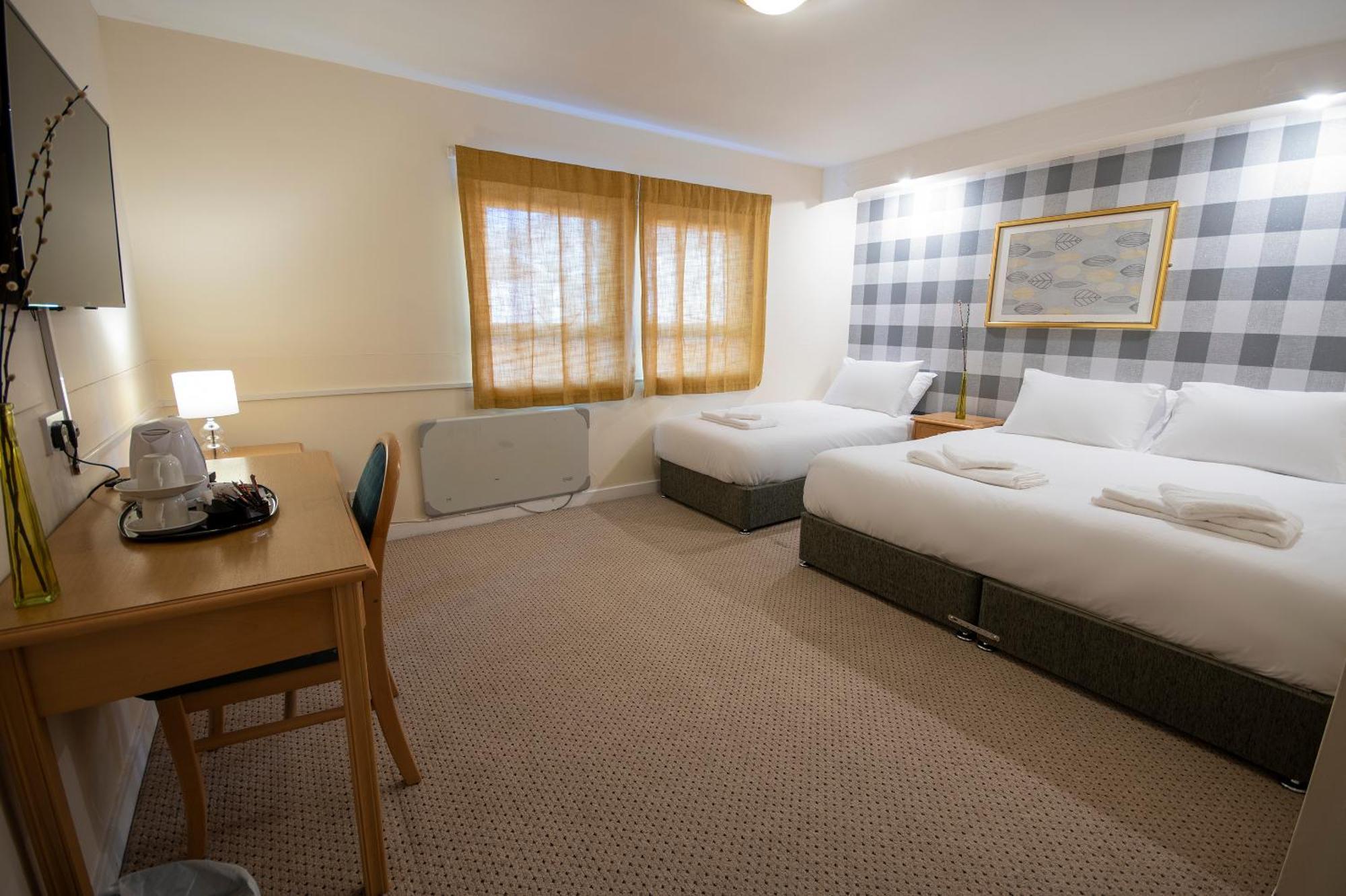 Douglas Arms Hotel by Paymán Club Castle Douglas Pokoj fotografie