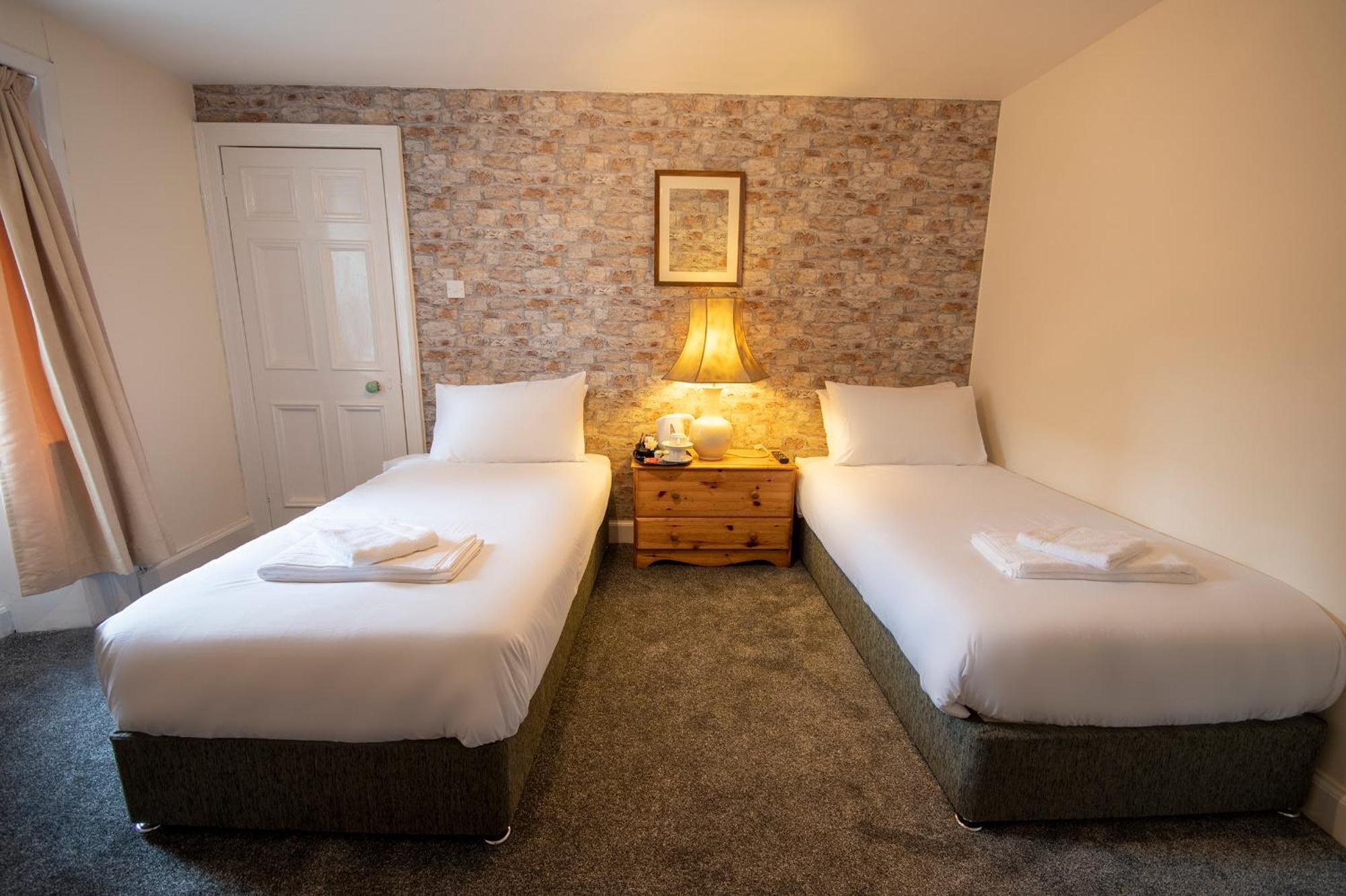 Douglas Arms Hotel by Paymán Club Castle Douglas Pokoj fotografie